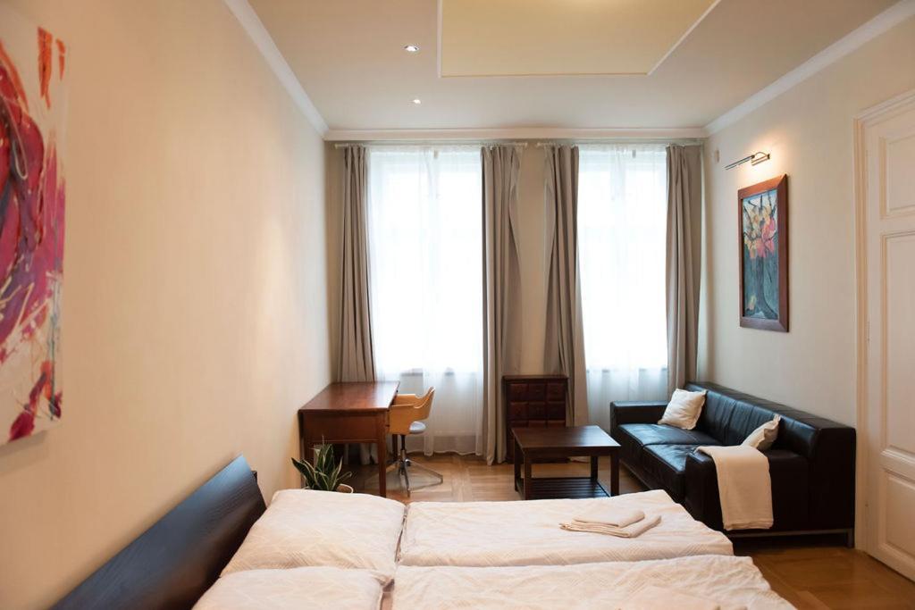 Velky Apartman Bratislava Extérieur photo
