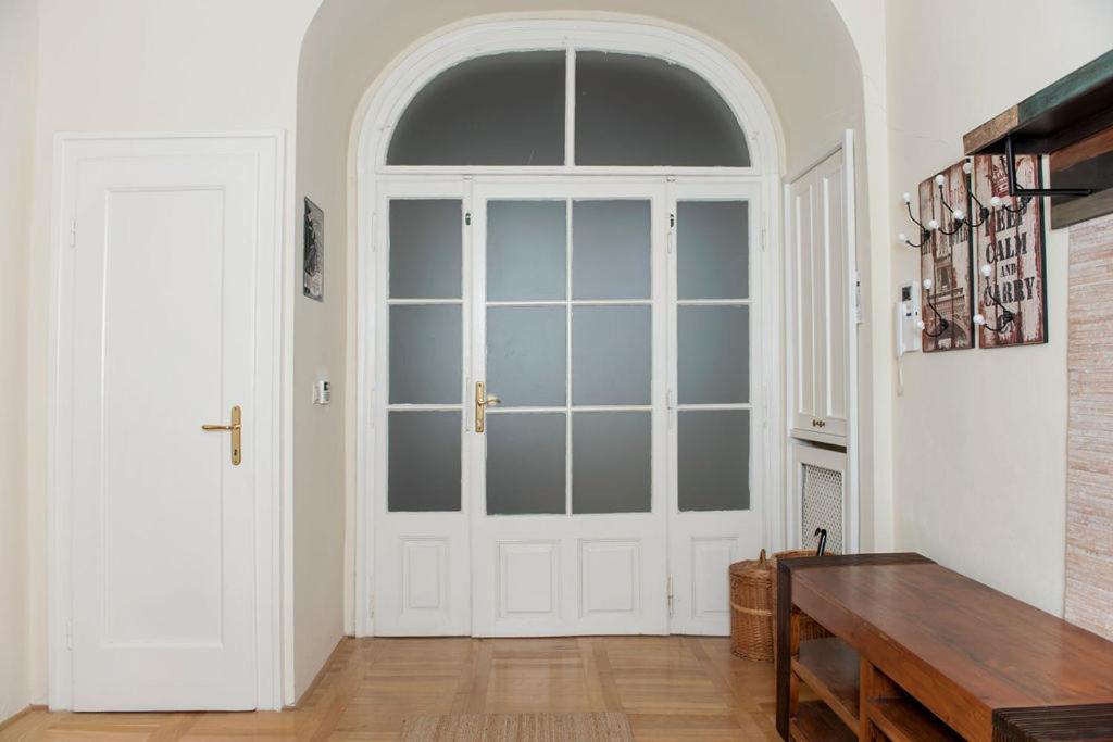 Velky Apartman Bratislava Extérieur photo