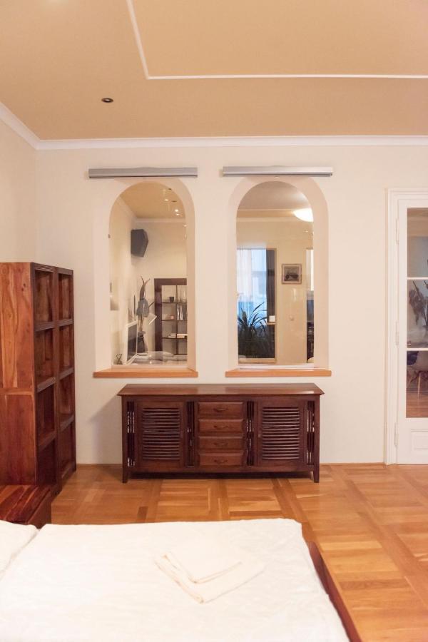 Velky Apartman Bratislava Extérieur photo