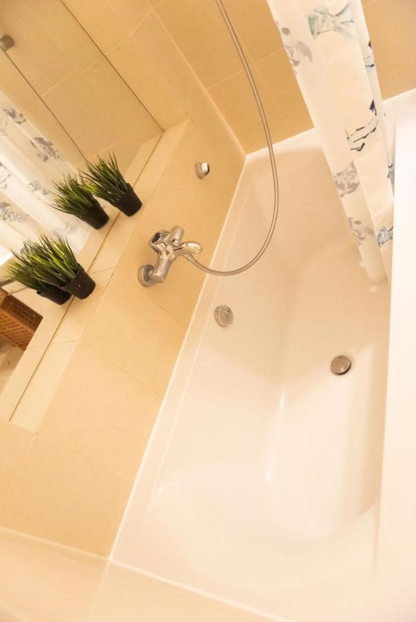 Velky Apartman Bratislava Extérieur photo