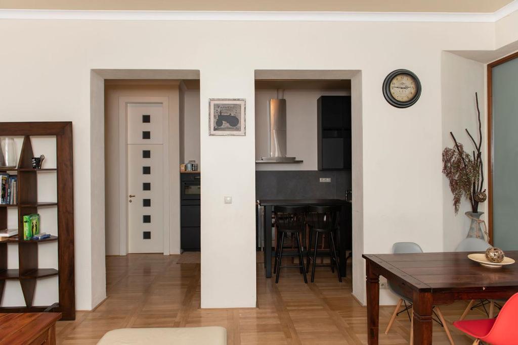 Velky Apartman Bratislava Extérieur photo