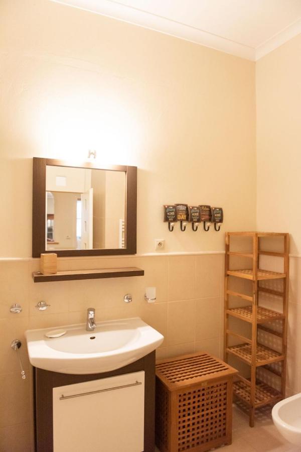 Velky Apartman Bratislava Extérieur photo