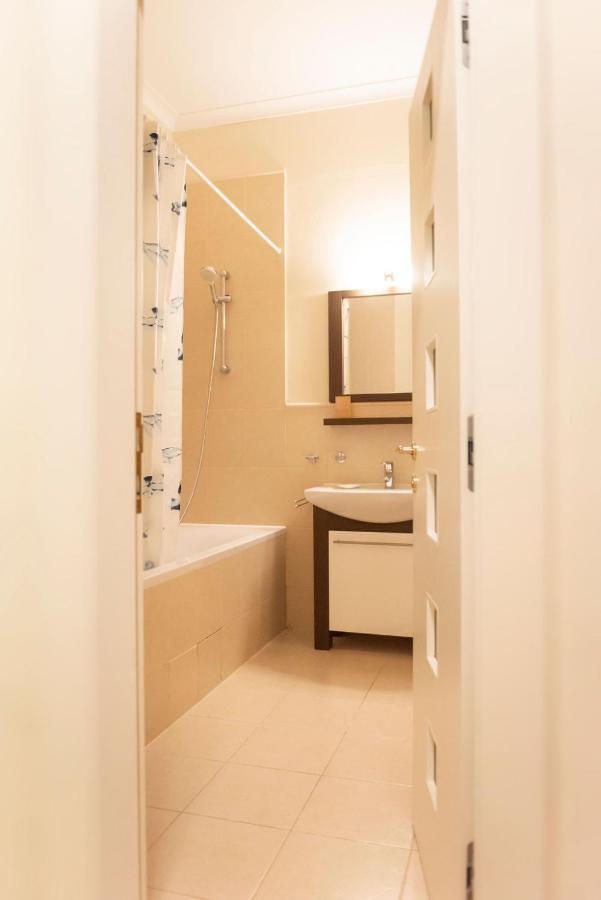 Velky Apartman Bratislava Extérieur photo